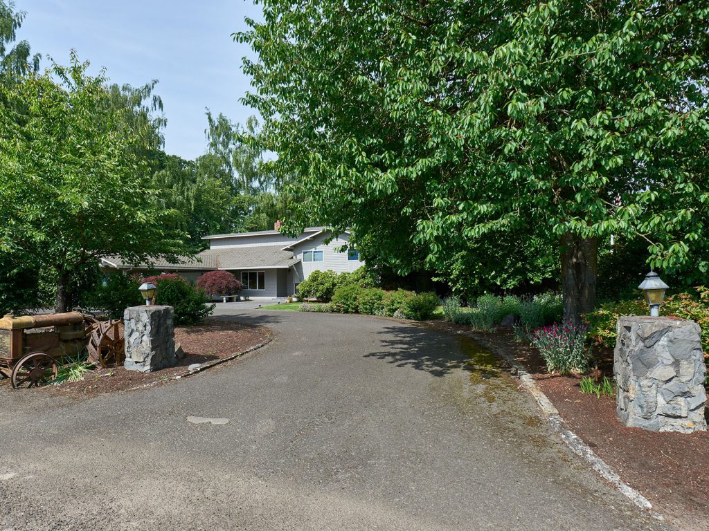 Canby Oregon Home  Acreage